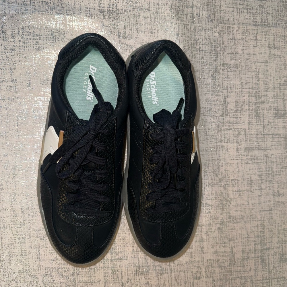 Dr. Scholl's Women's Time Off Win Platform Sneakers - Picture 4 of 16